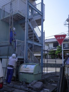 自社物件のメンテナンス始まりました・・・・